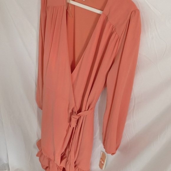 GB: Peach Ruffle Wrap Dress- Midi- High/low- XL - Picture 11 of 16